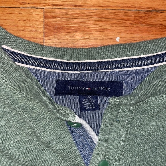 Tommy Hilfiger Henley - Picture 2 of 2